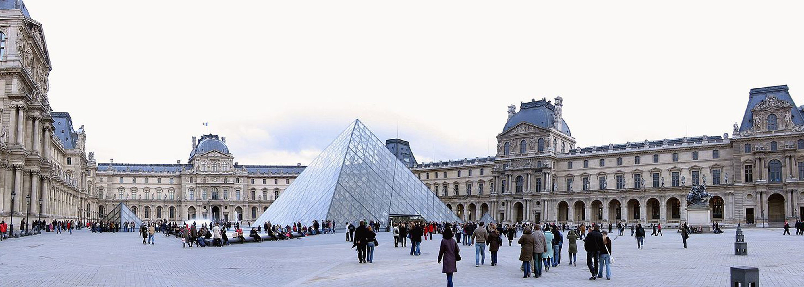 Louvre pres de Chatelet les Halles